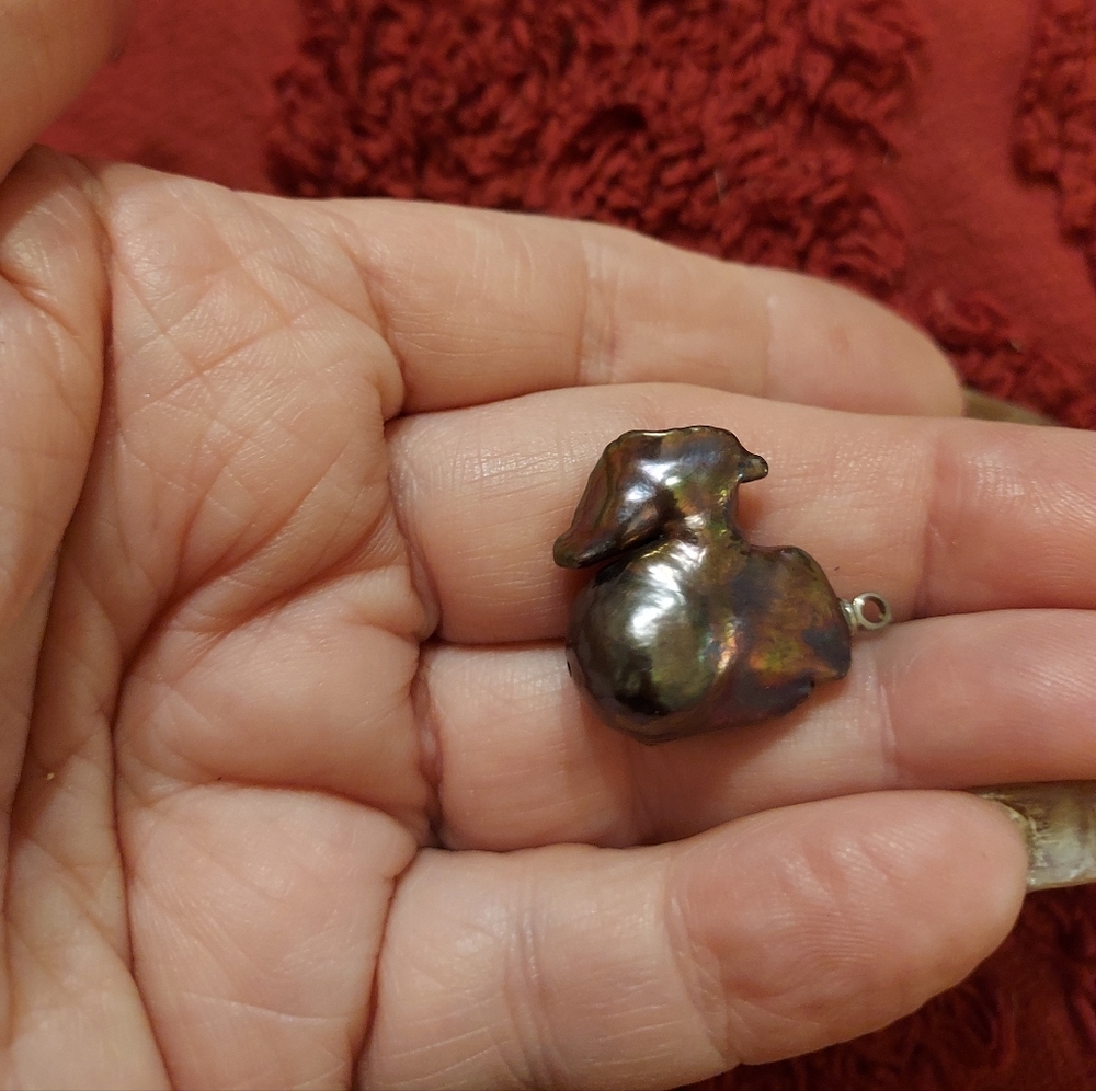 Black Peacock Baroque Pearl Pendent